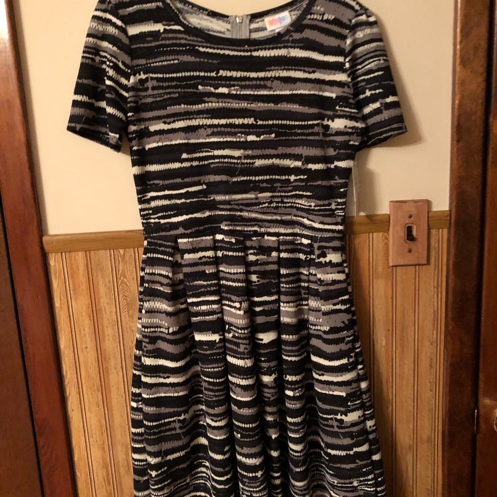 Lularoe Amelia dress